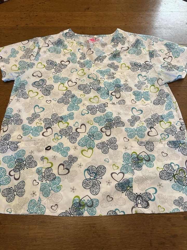 Lot of 3 Women's Scrubs Tops Bundle Size Large Patterned Various Brands - Image 4 of 4