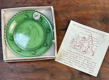 Vintage Pairpoint Glass Cup Plate Green Sandwich Skaters W/Original Box & Notes