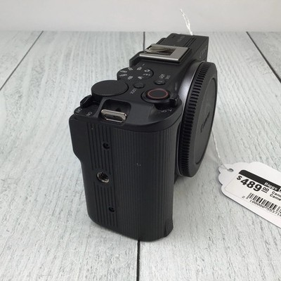 Canon EOS R50 V Camera Used Good
