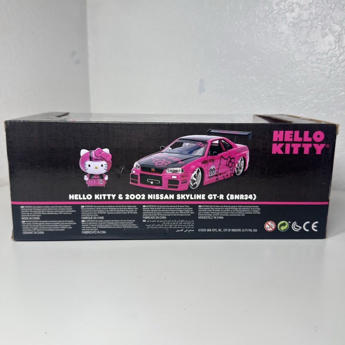 Jada Toys 1/24 2002 Nissan Skyline GT-R (BNR34) with Hello Kitty