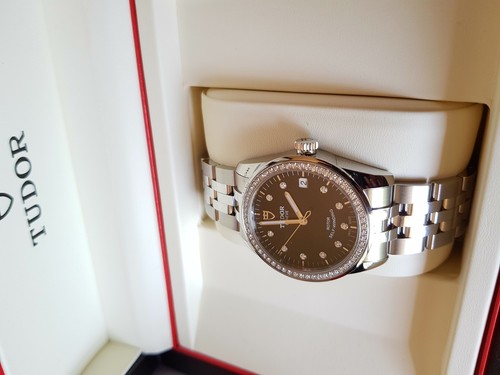 Reloj Tudor Glamour Negro 60 Diamantes 36mm Totalmente Nuevo - M55020-0007 - Imagen 5 de 7