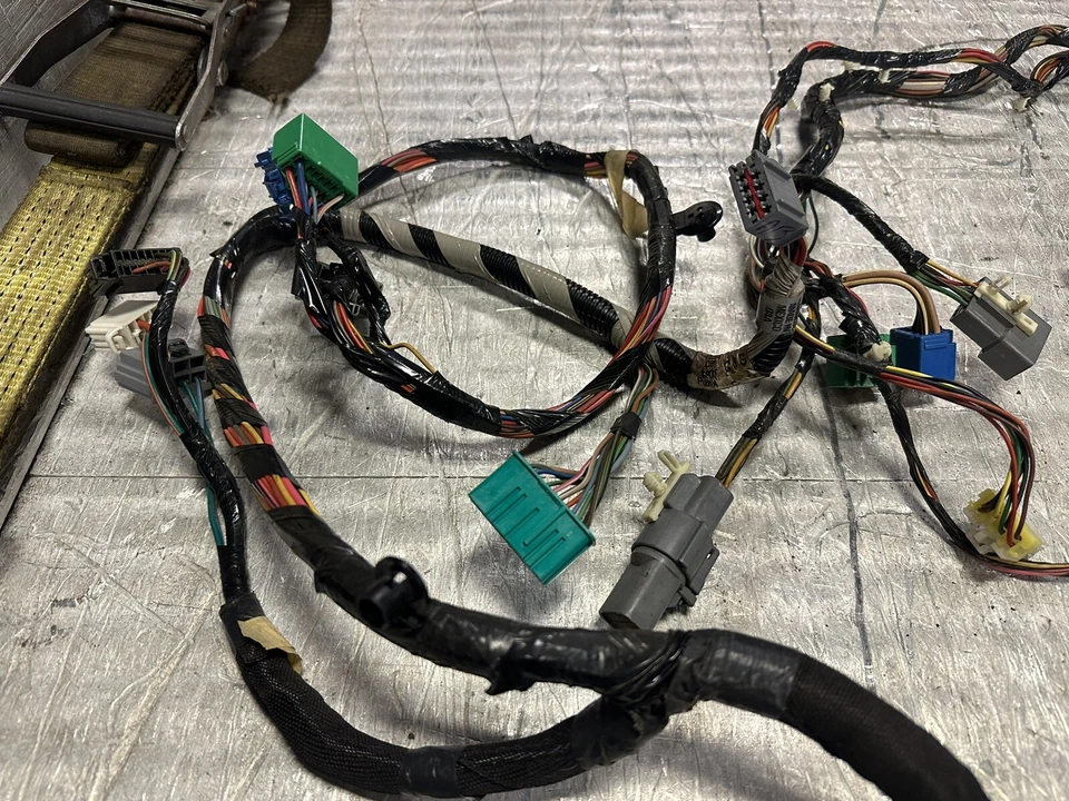 2004 FORD 6.0 F250 F350 HARLEY DAVIDSON BODY WIRING HARNESS 4C3T-14A005-CNG #7 - Image 2 of 4