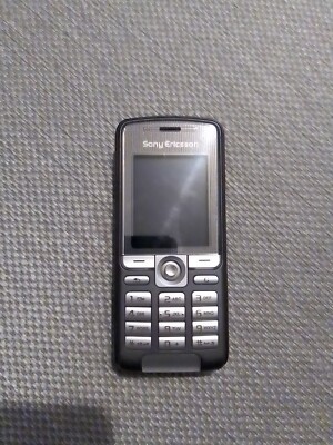 Sony Ericsson  K320i - Graphitgrau (Ohne  Batterie,ohne Ladekabel) Handy