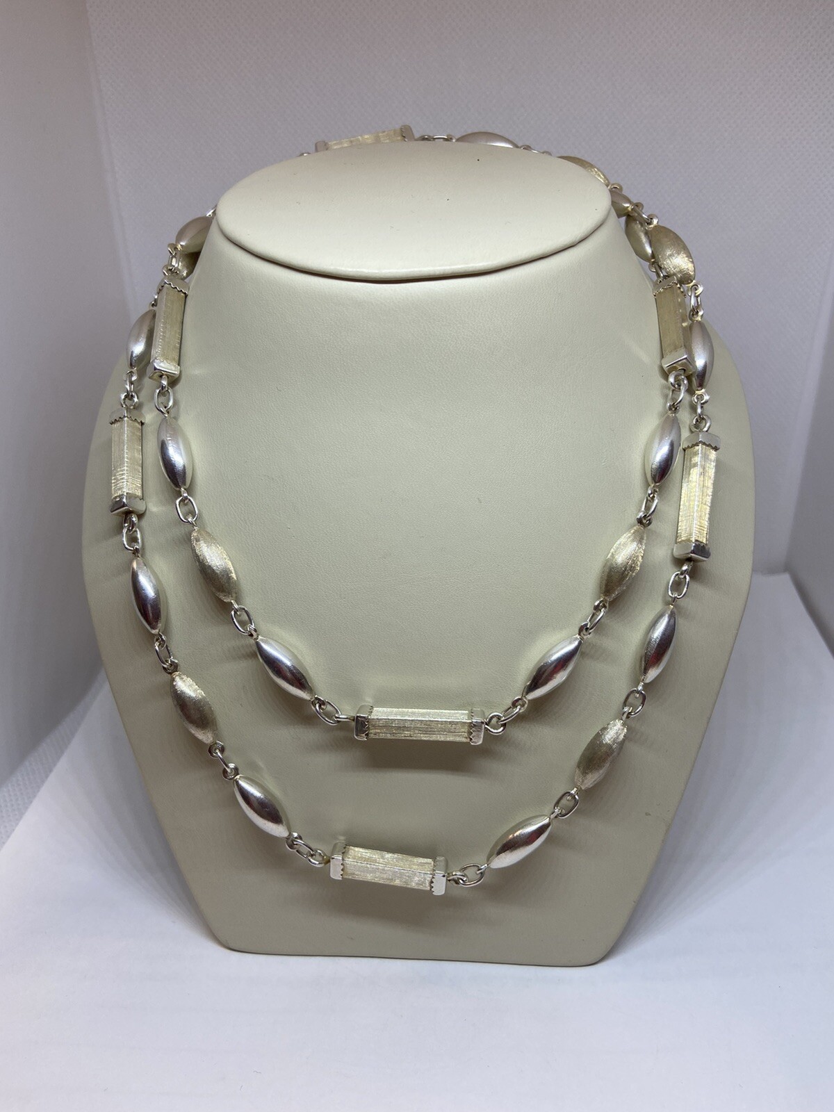 Solid sterling silver oval pea pod rectangle link… - image 3