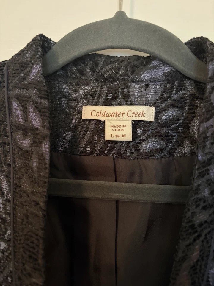 Coldwater Creek Women's Tapestry Blazer Jacket Size Large Purple Black floral - Image 2 of 4