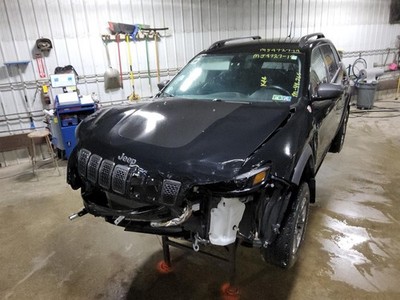 Used Left Sun Visor fits: 2019 Jeep Cherokee w/illumination w/o garage door open