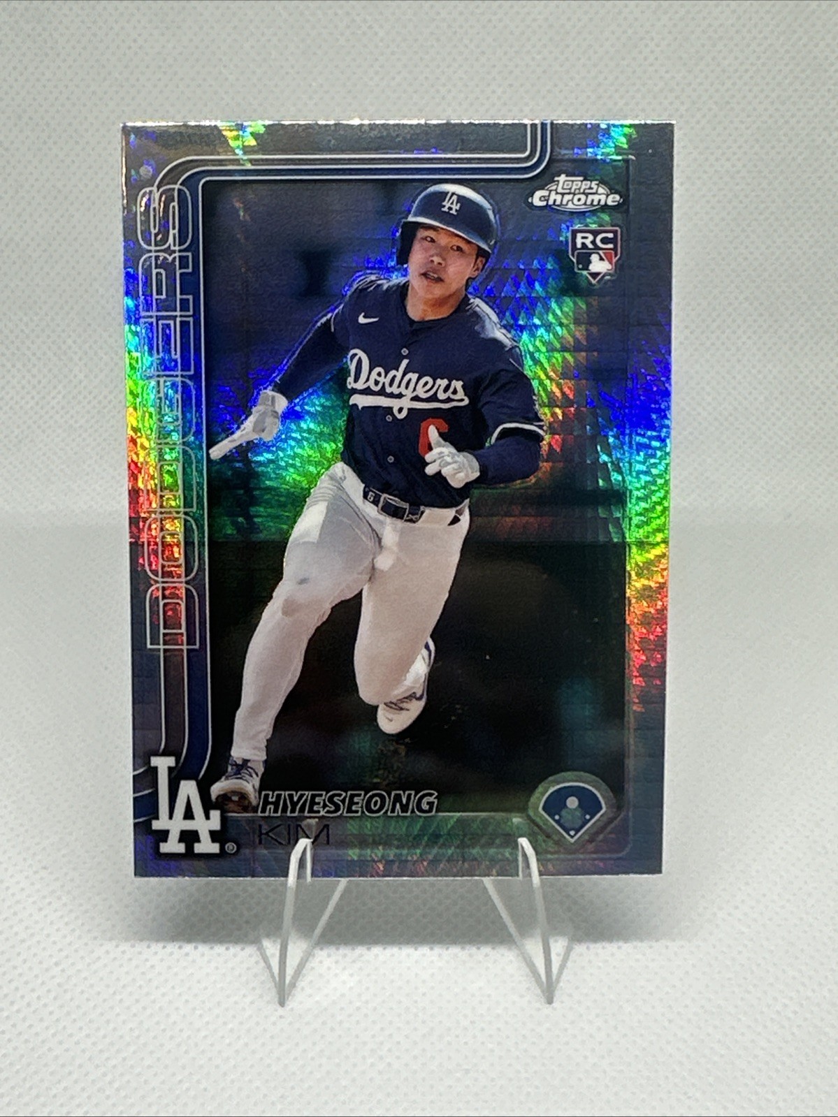2025 Topps Chrome - Hyeseong Kim #152 Prism Refractor (RC)