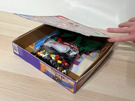 LEGO Pirates: Cross Bone Clipper (6250) - 100% with box and instructions