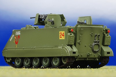 35002 Easy Model M113 APC 1/72 Model Coyote USMC