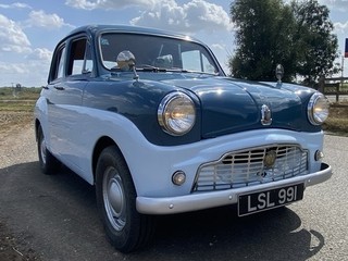 1957 Standard 8 Gold star