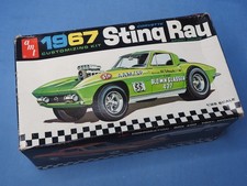 Vintage AMT 1967 Corvette Sting Ray Gasser DRAG Racing 3 In 1 Model Car KIT 6927
