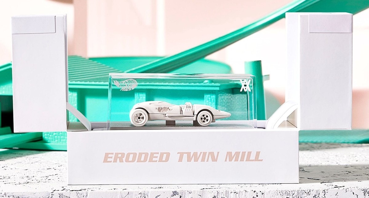 Daniel Arsham Eroded Twin Mill ホットウィール