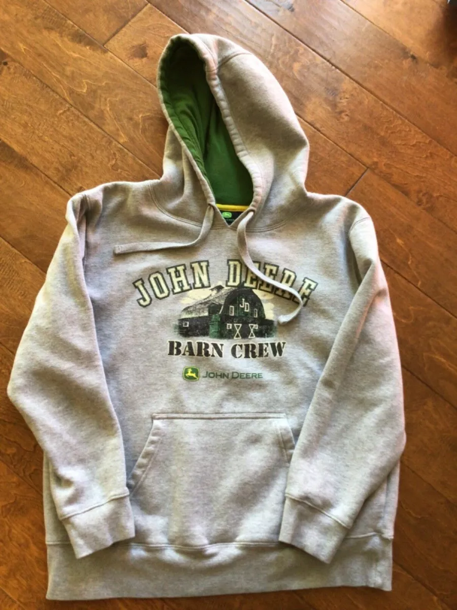 Men s John Deere Barn Crew Hooded Sweatshirt Medium Hoodie