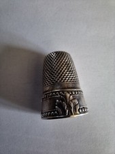 ancien dé à coudre en argent massif