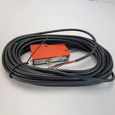 Leuze IRK92/44.4. 10000 Diffuse Sensor NEW OP...