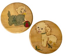 Set Of 2 VTG Wooden Plaques 7 1/2 Diameter Nursery Decor Cute Kittens Puppies