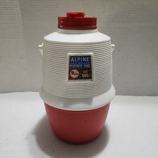 Vintage Poloron Red & White Alpine Half Gallon Picnic Jug Made In USA Lid Handle