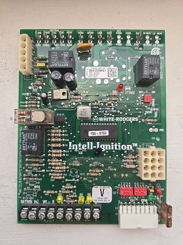 Furnace Control Board Circuit D341420P01, 50V61-507. Num#376