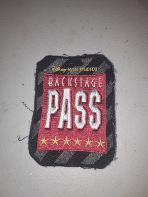 DISNEY MGM STUDIOS BACKSTAGE PASS TOUR CAST MEMBER PATCH VINTAGE RARE