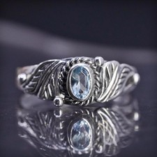 Size 7, vintage sterling silver 925 handmade band ring with blue topaz