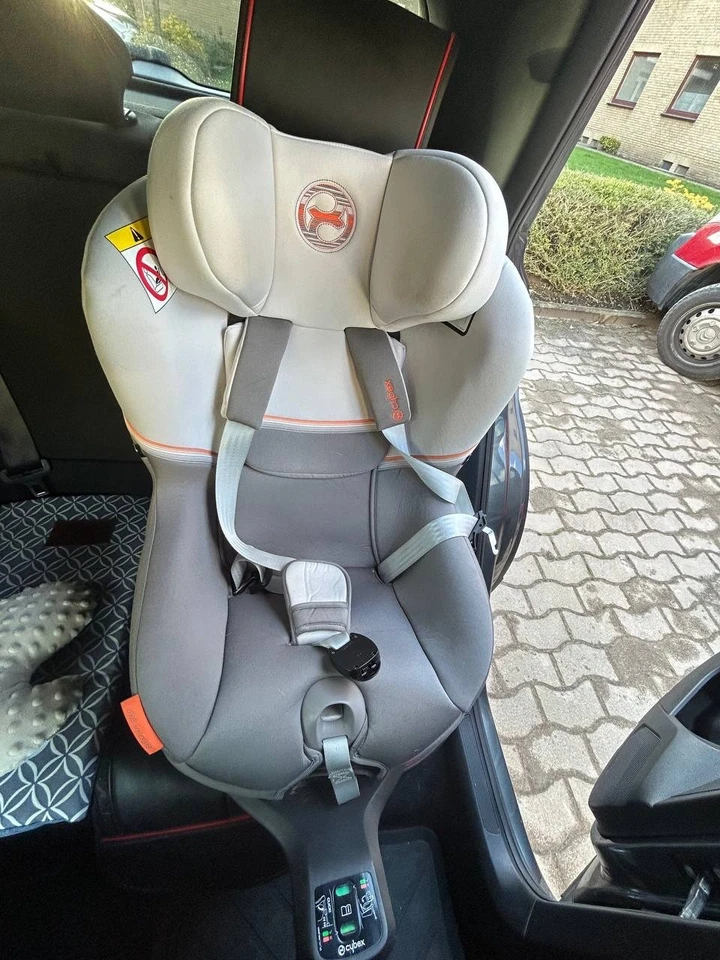 CYBEX Gold Sirona S2 i-Size Children's Car Seat from 3 Months to 4 Years  - Bild 3 von 4