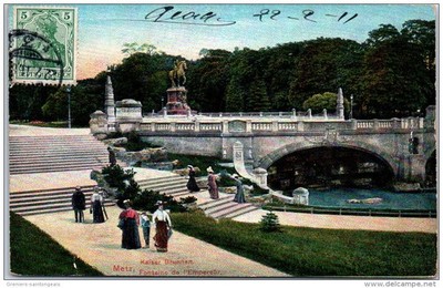 57 METZ - Emperor Fountain