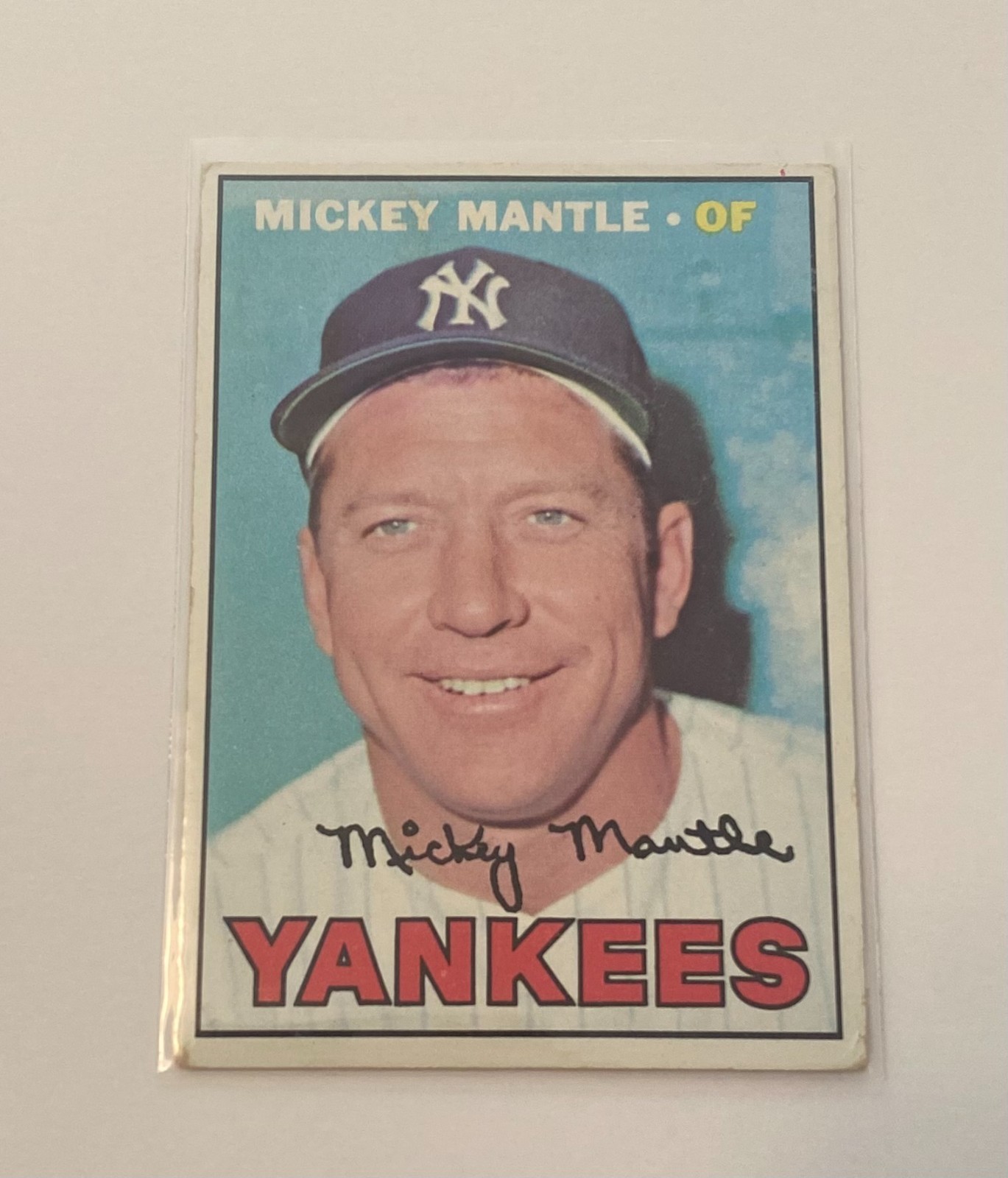Mickey Mantle #150 Baseball Cards 1967 Topps trading card — raw and PSA graded price guide