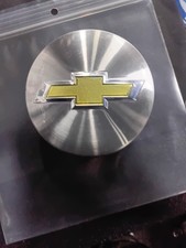 2004-2007 Buick Rainier Oem Center Cap 88966047 - 302326 2004-2007 Buick Rainier Oem Center Cap 88966047 - 302326