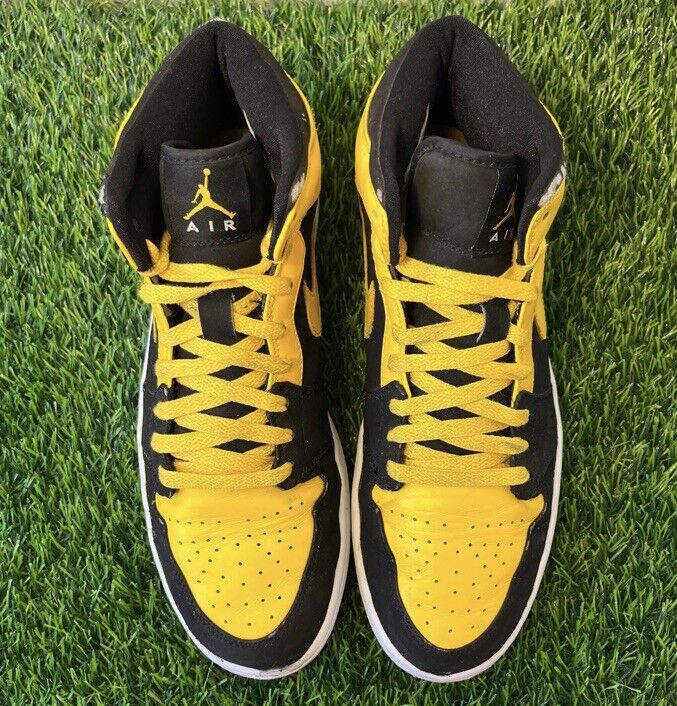 Air Jordan 1 Retro New Love 2007 Yellow Black Size 11 Air Jordan 1 Retro New Love 2007 Yellow Black Size 11