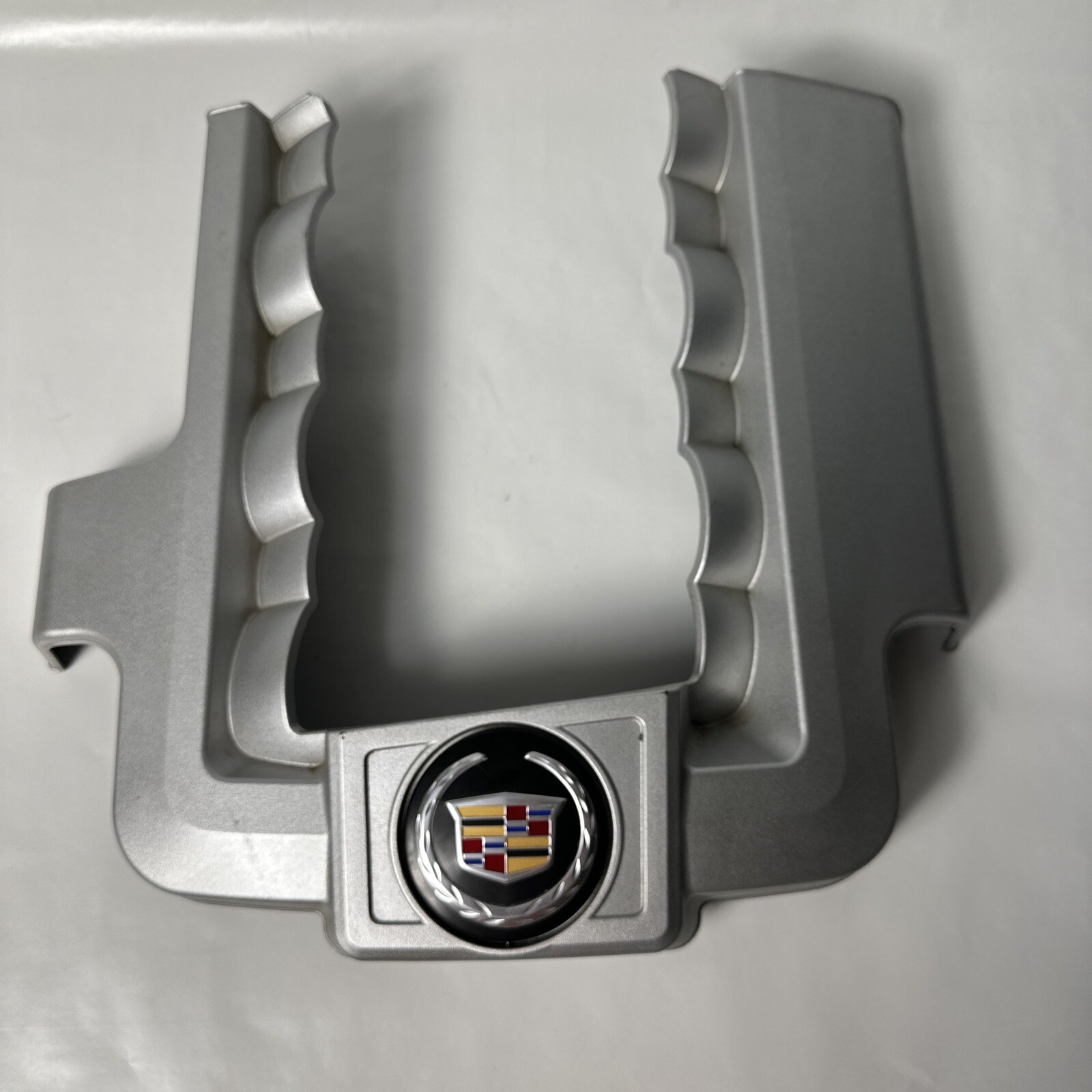 Cadillac Escalade Engine Cover GM 12662573 for sale online | eBay 