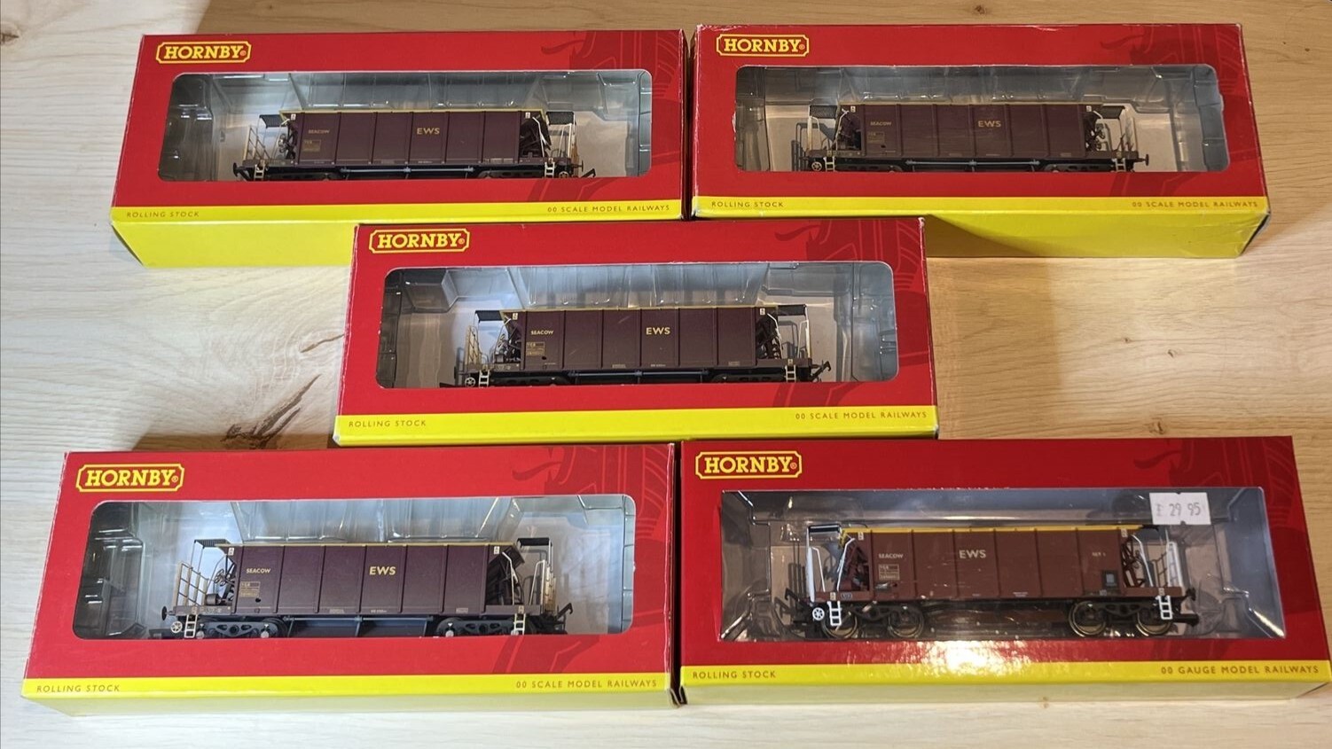 Hornby EWS Seacow Ballast Hoppers (R6846, R6286) Rake of 5