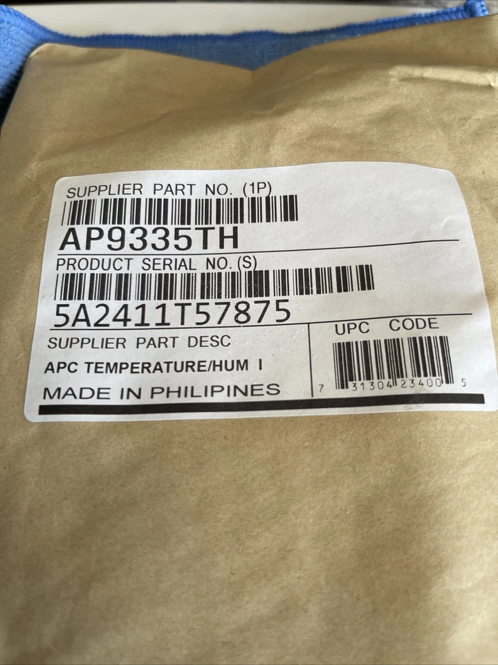BRAND NEW & FACTORY SEALED - APC AP9335TH Temperature & Humidity Sensor - Image 3 of 3