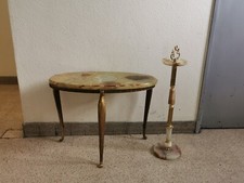 Table Basse Tripode Ovale Et Sa Colonne