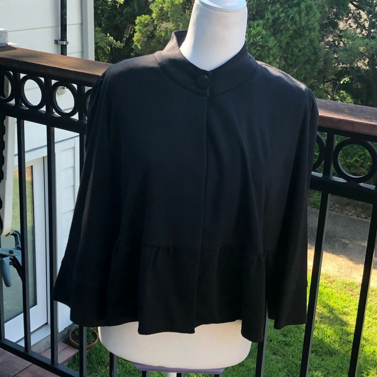 Van Heusen Black Retro Style Cardigan Large | eBay Van Heusen Black Retro Style Cardigan Large | eBay