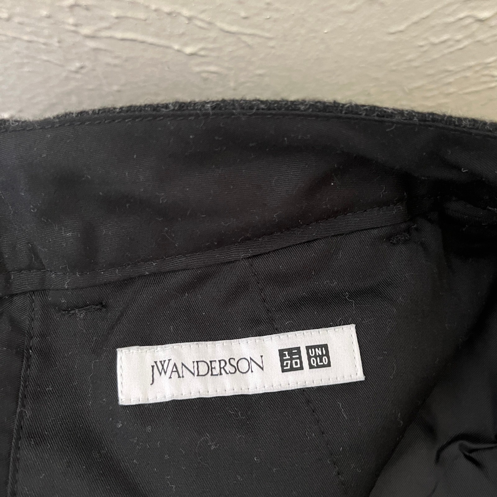 Uniqlo JW Anderson Pants Mens 32x27 Black Wool Blend