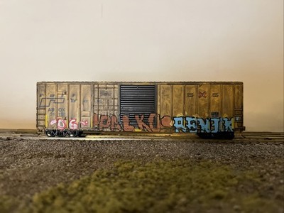 HO Scale Roundhouse 50  Combination Door Boxcar Railbox ABOX 51188 (read desc.)