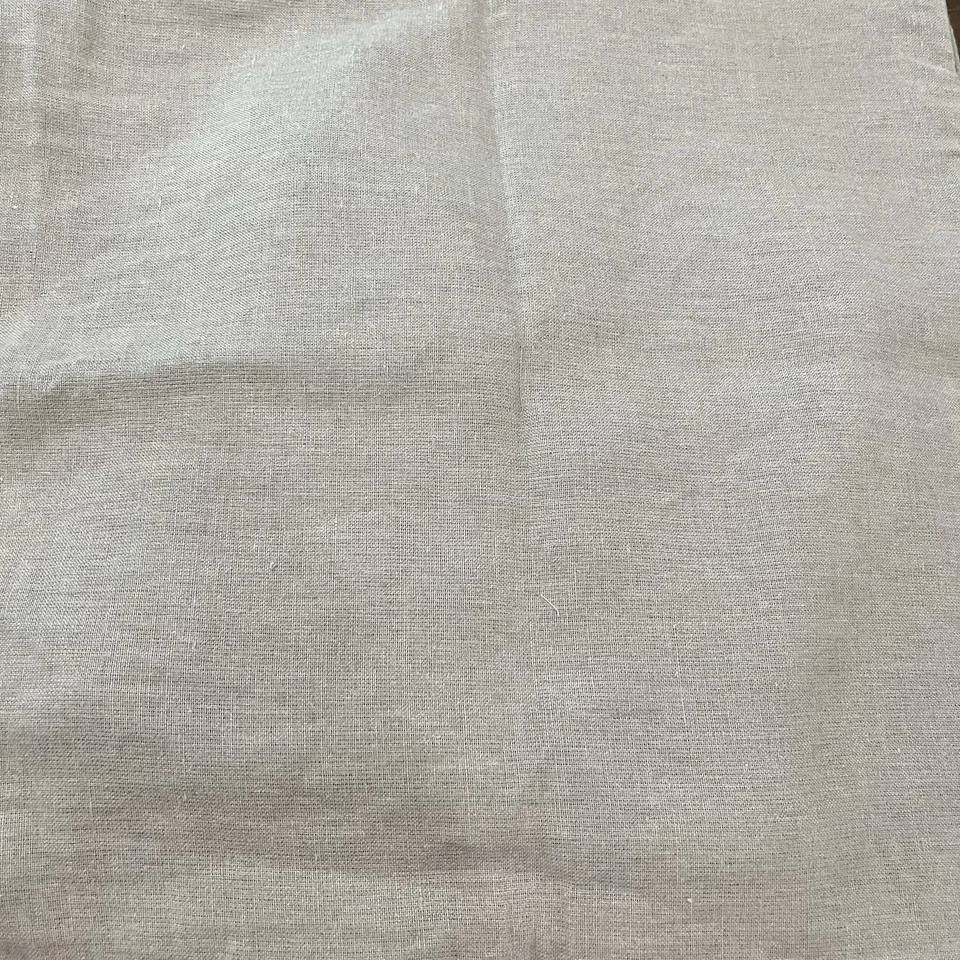 Pottery Barn FAYE Textured Linen Pillow Cover 20" x 20" Burgundy (set of 2) - Image 3 of 4