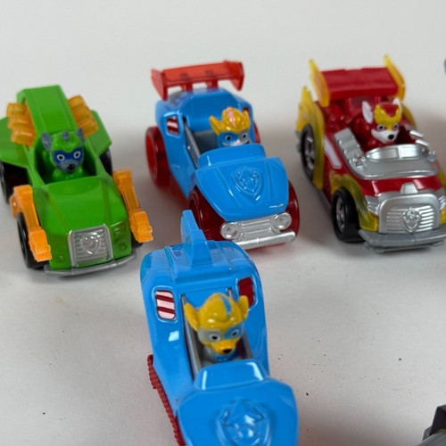 Figura de acción Paw Patrol True Metal Diecast 9 Diecast Cars Chase Zuma y más - Imagen 4 de 9