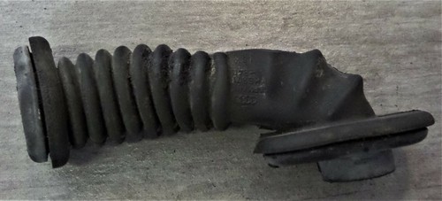 VW Golf 3 III Audi Faltbalg Tülle Kabelbaum Rücklicht 1H6971840