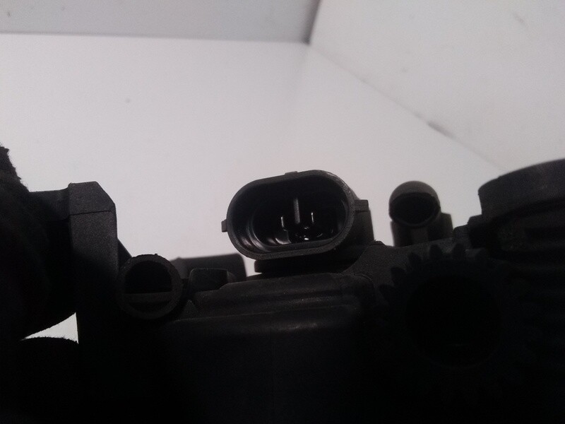 Picture 4 of 8
