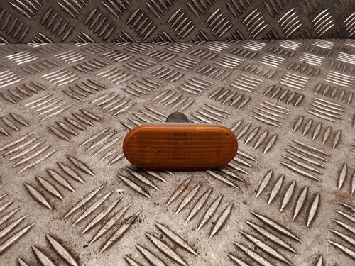 VW TRANSPORTER V T5 Furgon Kotflügelblinker vorne rechts 3b0949117b 33475221