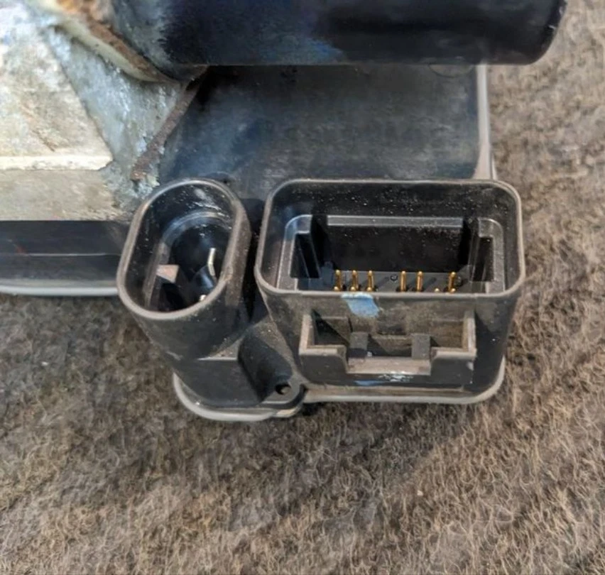 2003 Cadillac Escalade ABS Anti-Lock Brake Pump Active Brake Control Opt JL4 Oem - Image 3 of 4