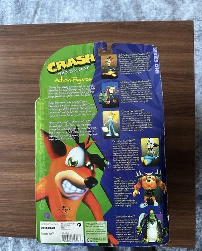 Crash Bandicoot Komodo Moe Figure Larger Version 7.5 Inch With Accessories NIB - Picture 2 of 2