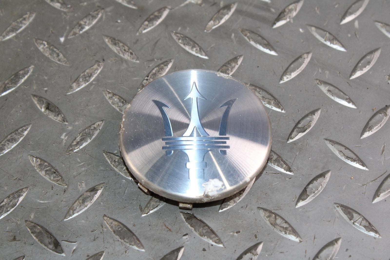 Maserati Ghibli 2014-2020 Front Left Wheel center cap Silver