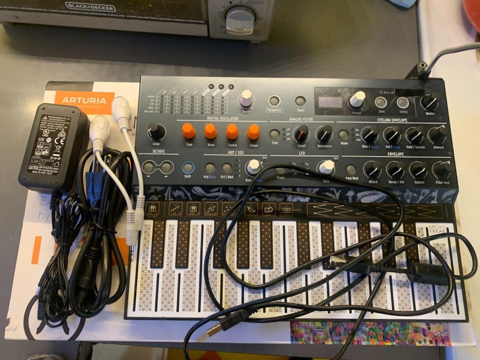 Arturia MicroFreak Hybrid Keyboard Synthesizer Used W/ Package/cables/Mic/MIDI 3760033531397 eBay