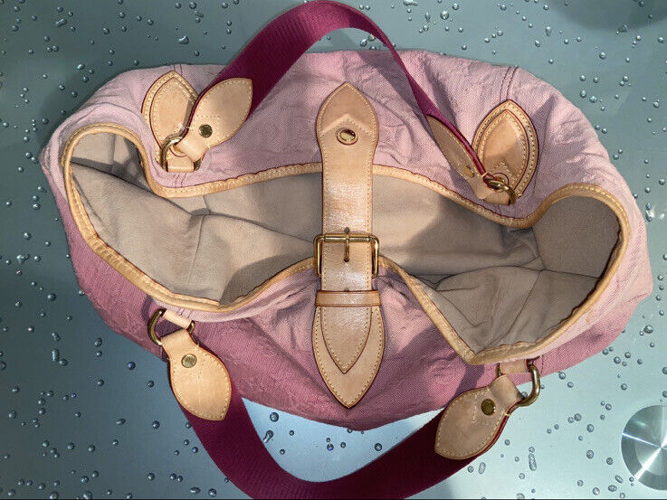 LOUIS VUITTON Denim Sunbeam Monogram Hobo Bag $2650 2010 LOUIS VUITTON Denim Sunbeam Monogram Hobo Bag $2650 2010