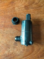 Front Windscreen Washer Pump With Silicon Grease.