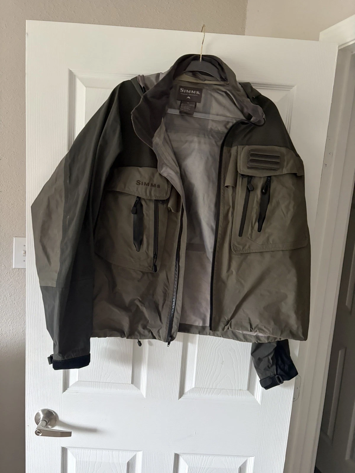 Simms G3 Jacket Mens XL Green Full Zip Gortex XCR Fishing Wadding Coat
Opens in a new window or tab