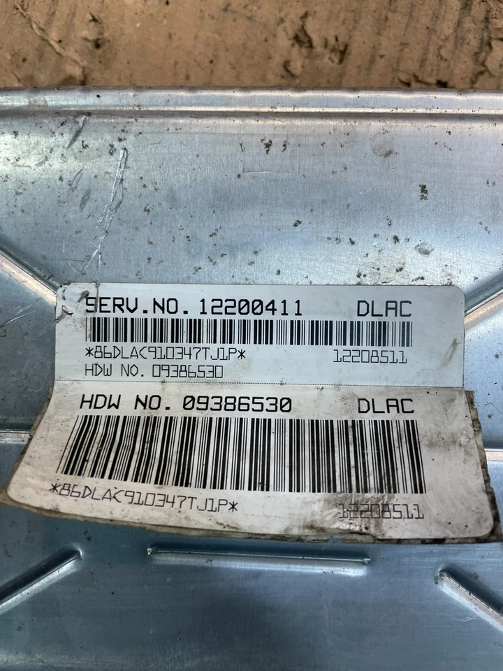 Módulo de control del motor Silverado Tahoe 2001-2002 computadora ECM ECU V2126 DW Foto 4 de 4