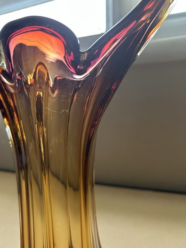 11” X 9” 1960’s Amber/Purple/Honey Swung/Stretch Glass MCM Vase - Picture 5 of 8